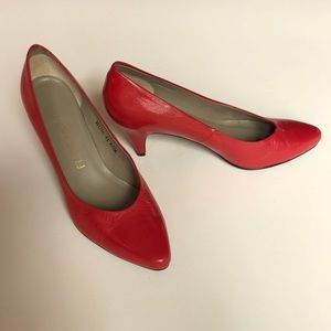 Vintage women’s heels